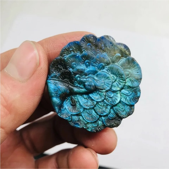 Earth Art hand crafted artisan Jewelry - Natural carved Labradorite Peacock